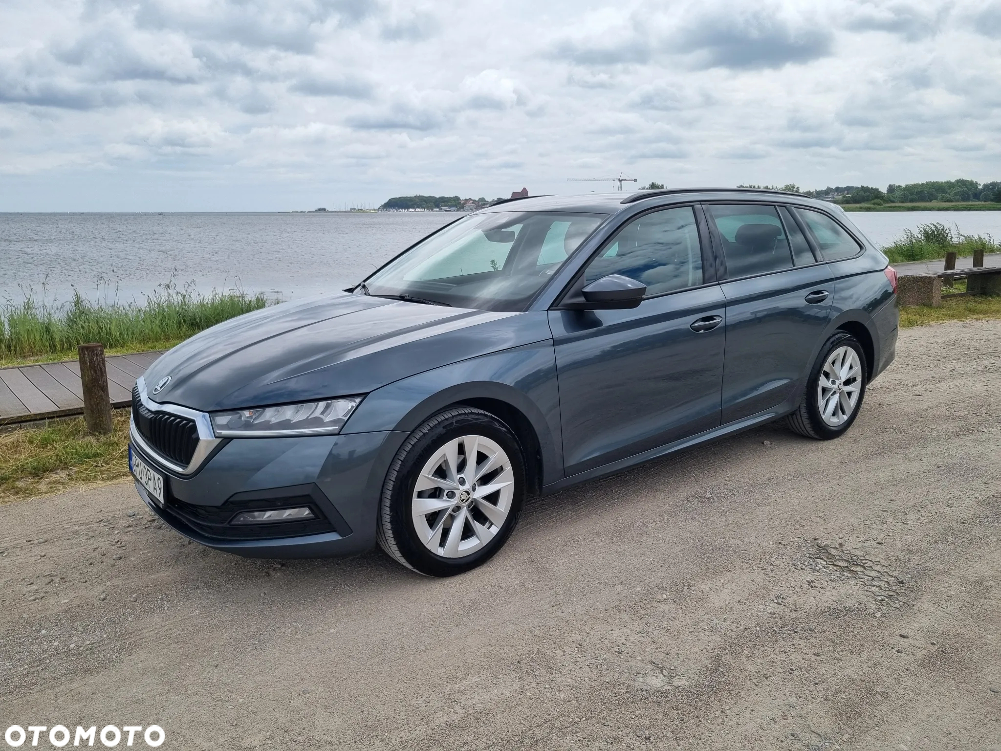 Skoda Octavia 2.0 TDI Ambition DSG - 3