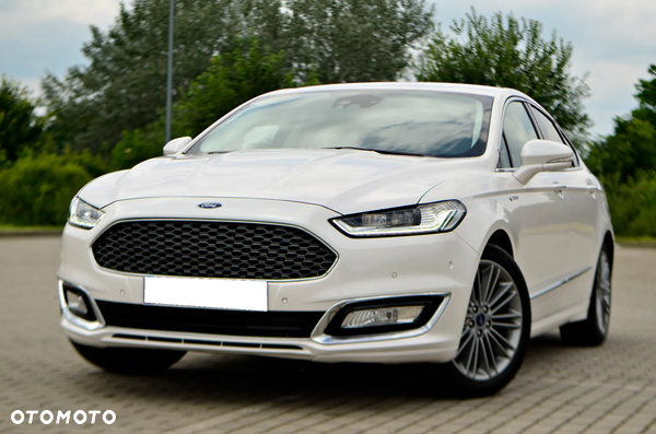Ford Mondeo Vignale 2.0 Hybrid