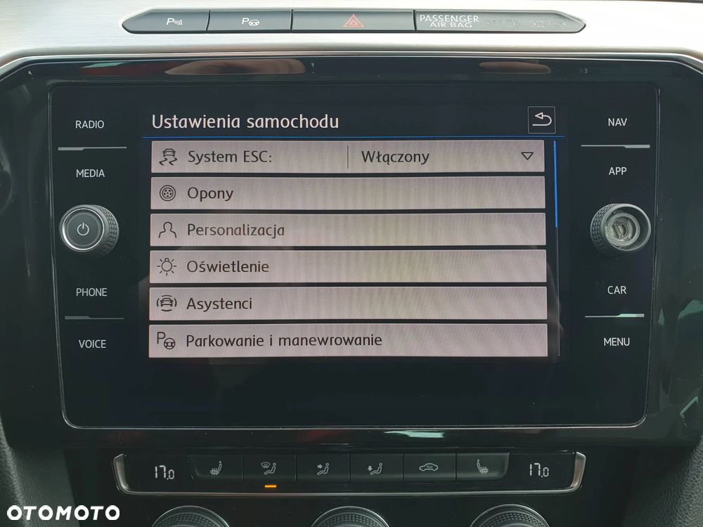 Volkswagen Passat Variant 2.0 TDI BMT Highline DSG - 26