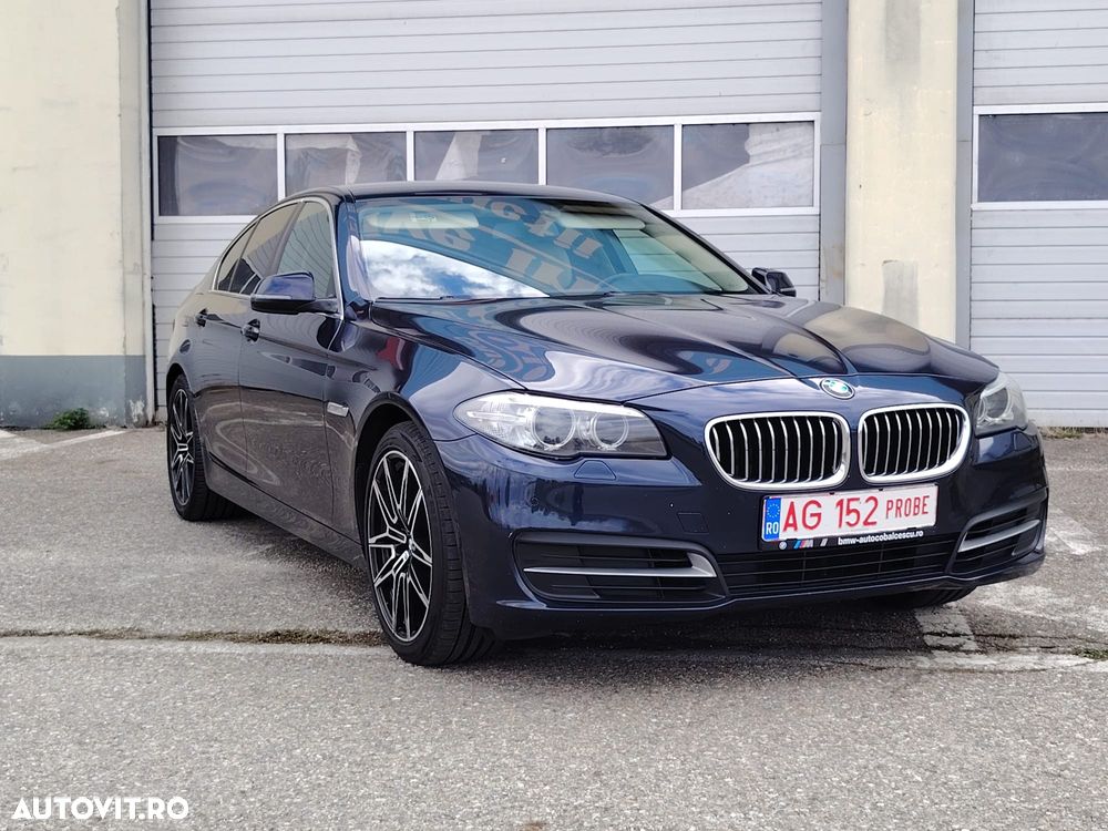 BMW Seria 5 520d Touring Luxury Line - 1