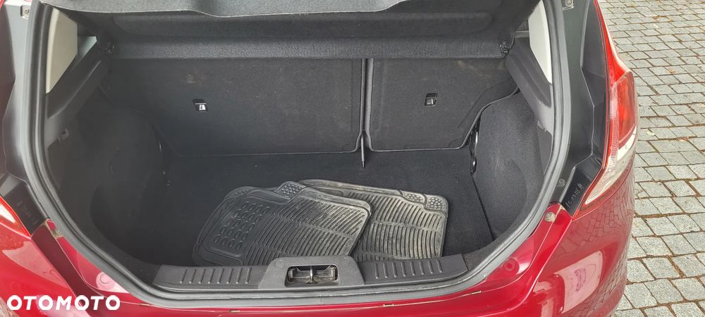 Ford Fiesta - 20