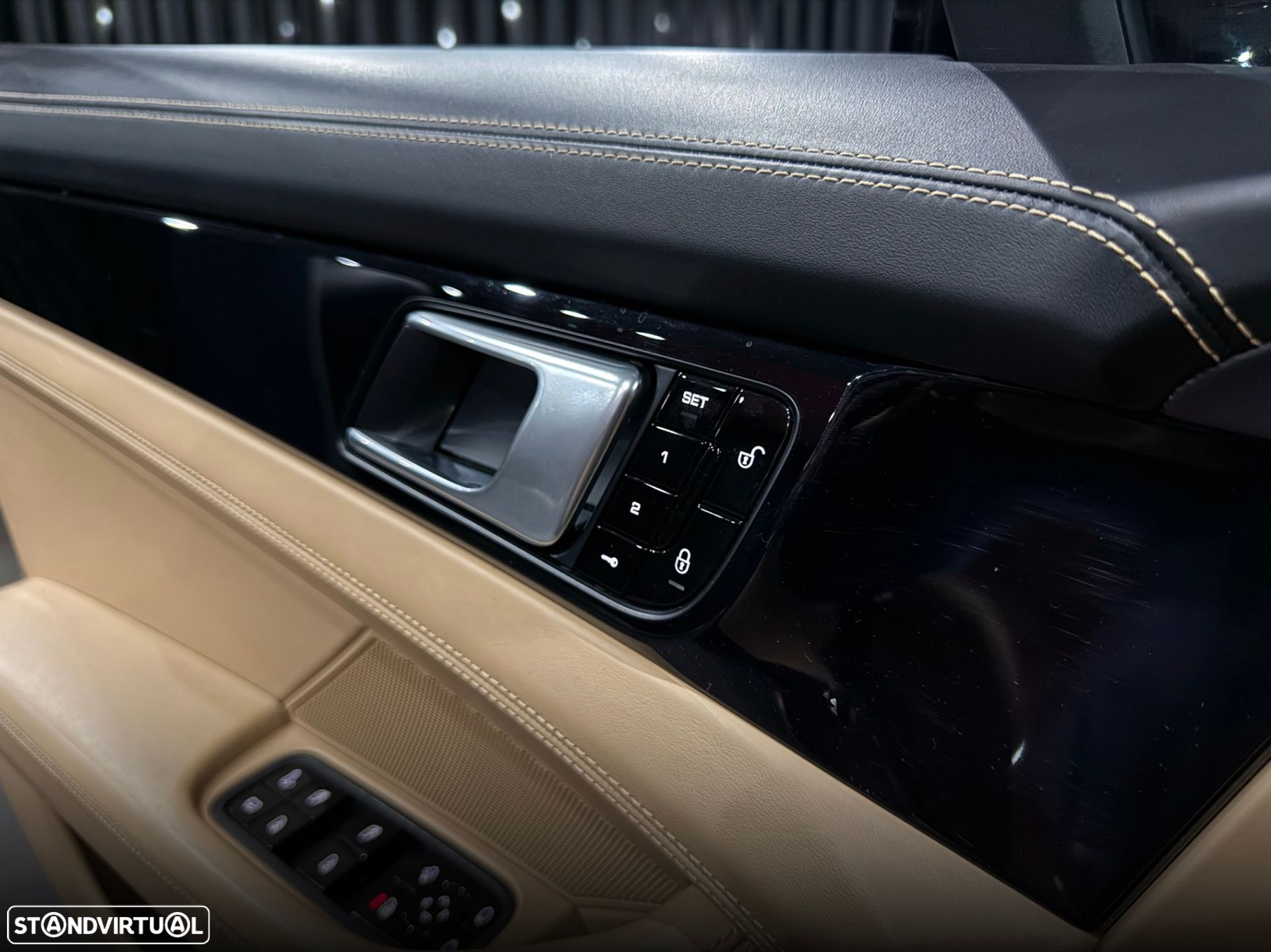 Porsche Panamera Sport Turismo - 24