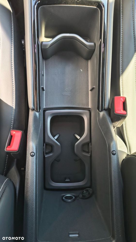 Volkswagen Tiguan - 34