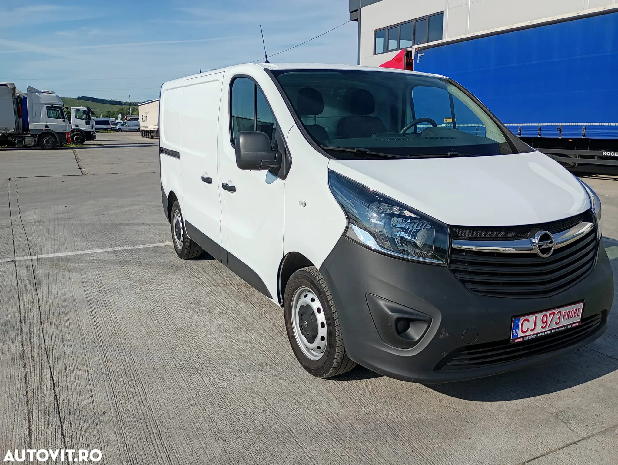Opel Vivaro - 2