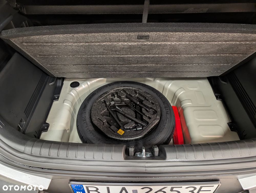 Kia Stonic 1.2 L - 8