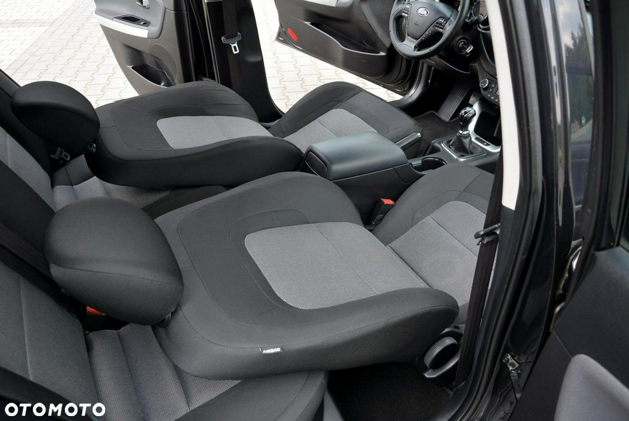 Kia Ceed 1.6 GDI ISG SW Platinum Edition - 18