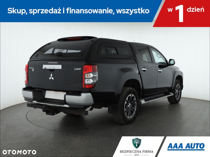 Mitsubishi L200 - 6