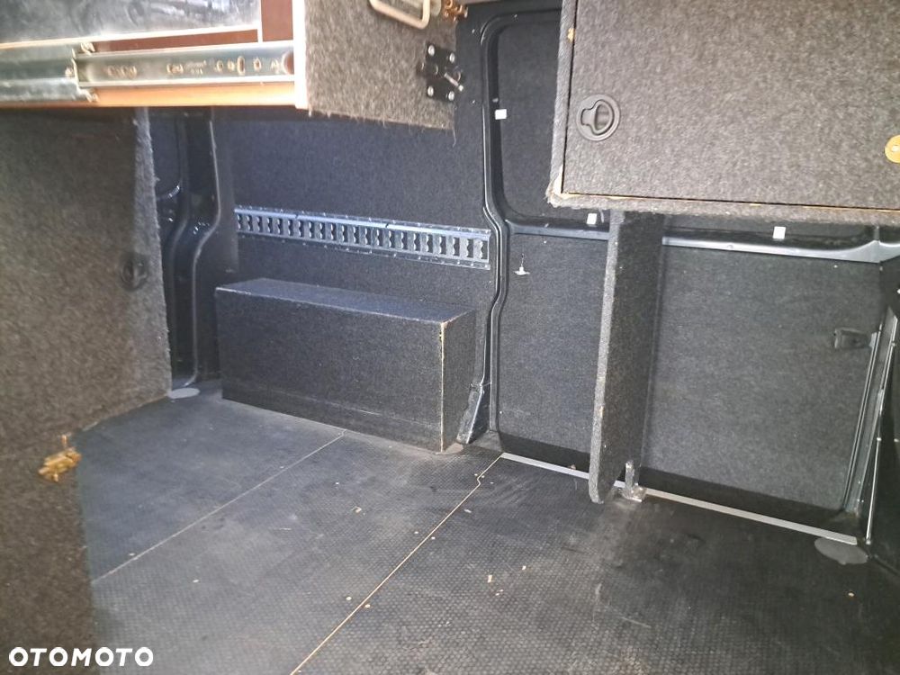 Volkswagen Transporter - 15