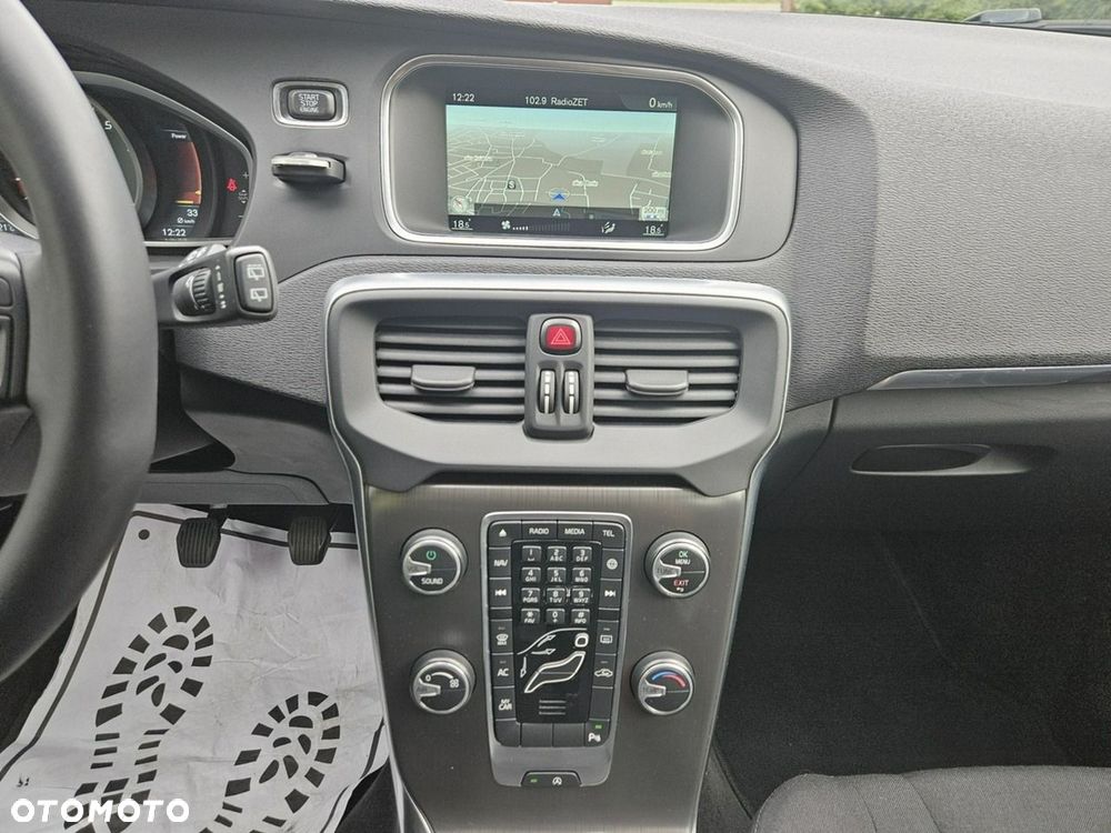 Volvo V40 T2 Drive-E Momentum - 12