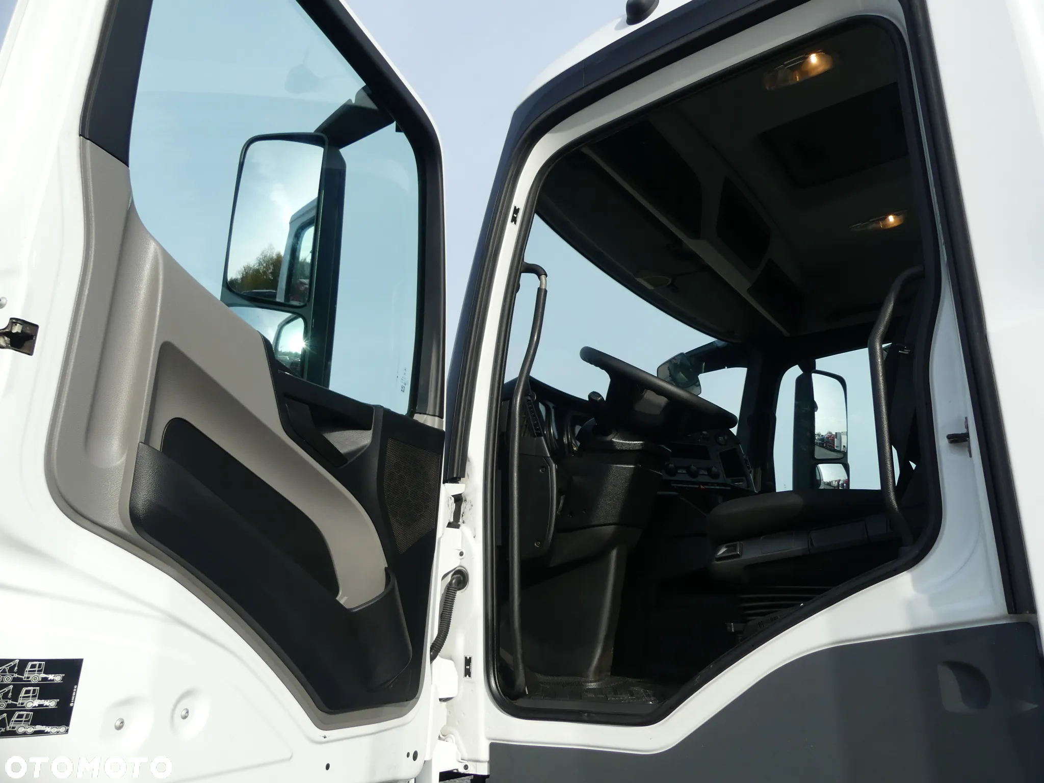 Mercedes-Benz ANTOS 2540 / 6x2 / HAKOWIEC 20t / EURO 6 / IDEALNY STAN / - 28