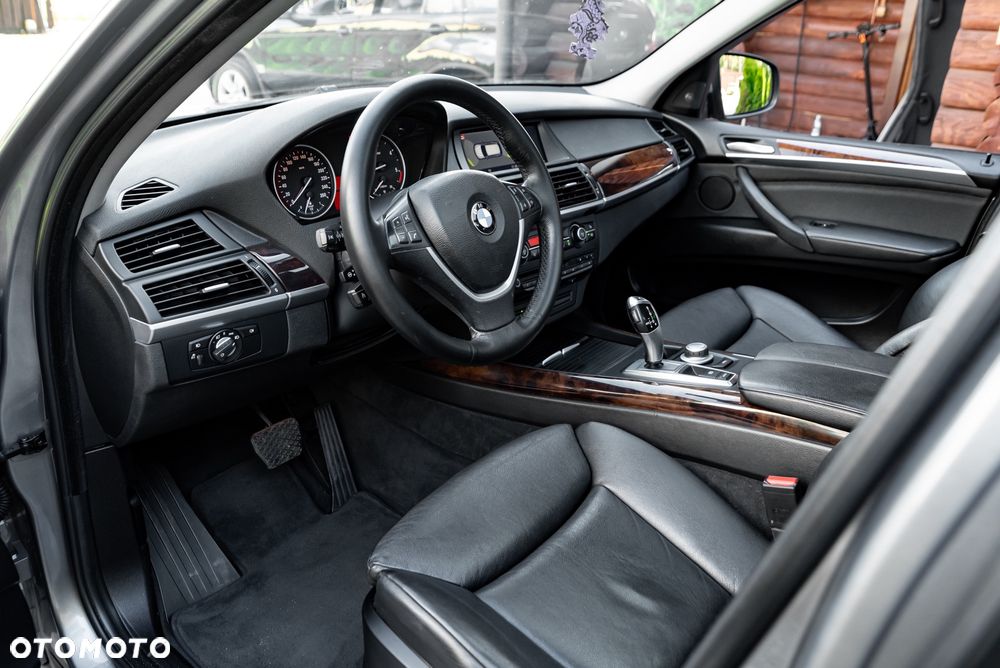 BMW X5 3.0sd xDrive - 16