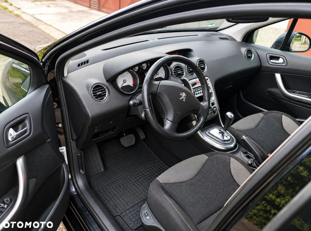 Peugeot 308 HDi FAP 110 EGS6 Platinum - 6