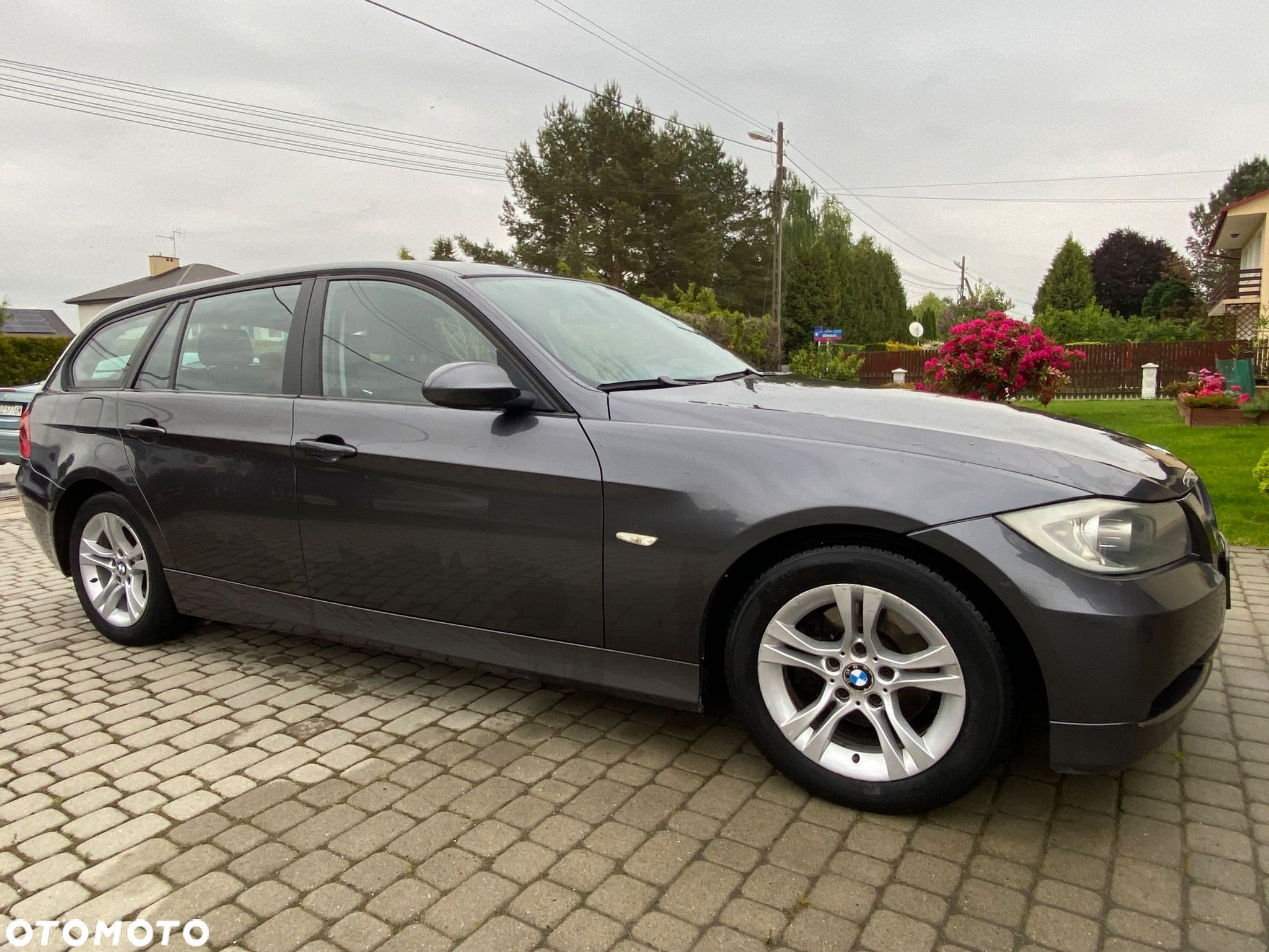 BMW Seria 3 318i - 1