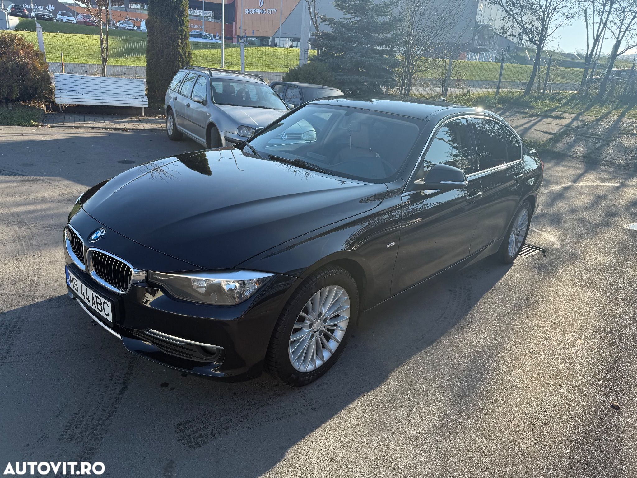 BMW Seria 3 318d Aut. Blue Performance Luxury Line - 1