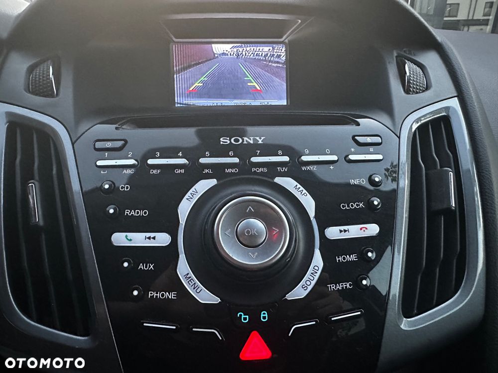 Ford Focus 1.6 TI-VCT SYNC Edition - 13