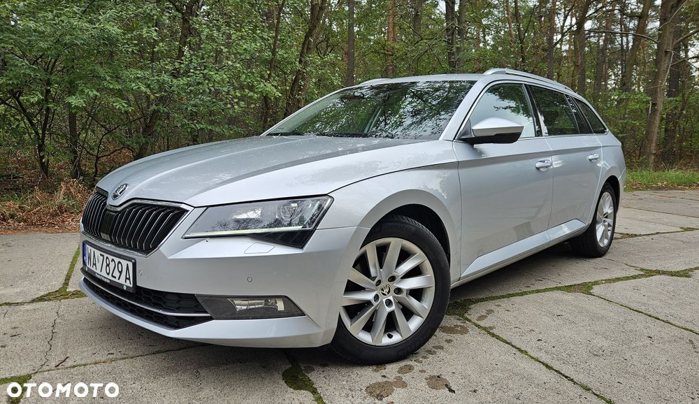 Skoda Superb 2.0 TDI Style DSG - 2