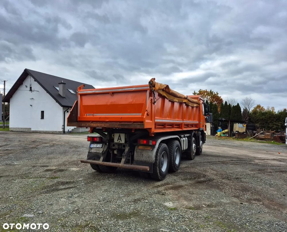 Mercedes-Benz Actros - 8