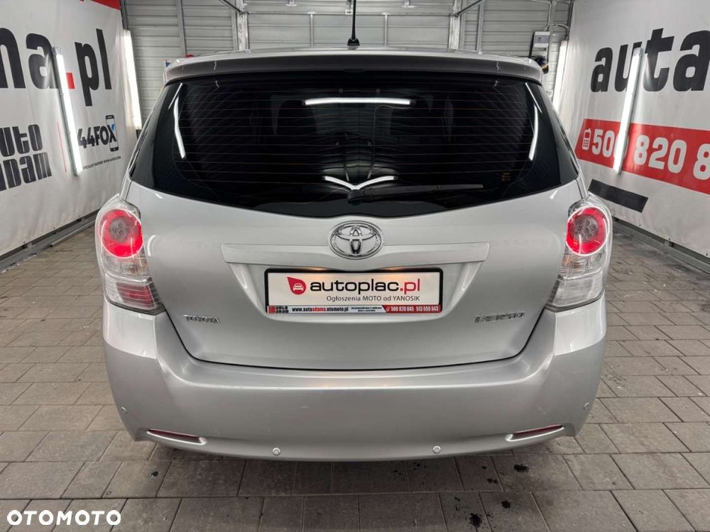 Toyota Verso - 7