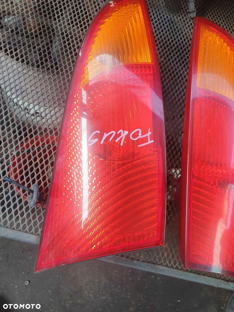 Ford Focus Mk1 Lampy tylne, prawa, lewa. - 3