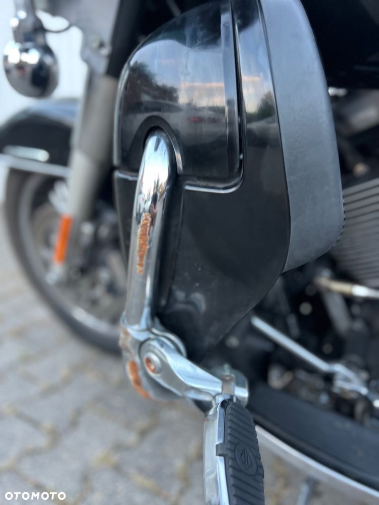 Harley-Davidson Touring Electra Glide - 17