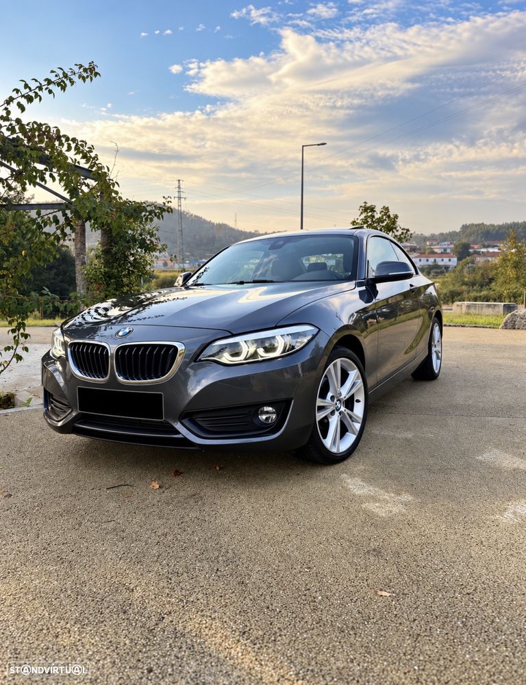BMW 218 d Luxury Line - 2