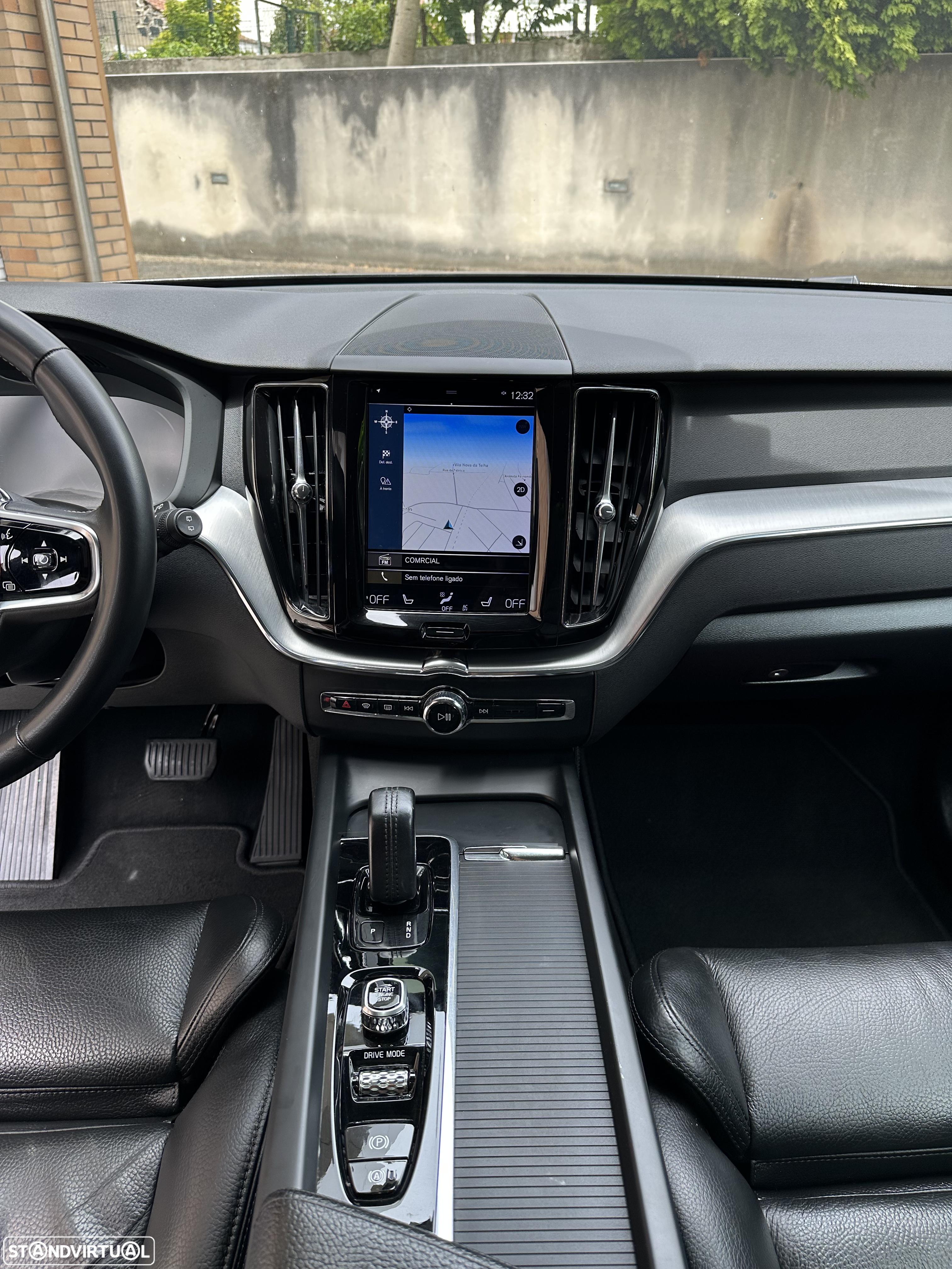 Volvo XC 60 2.0 T8 PHEV Momentum Plus AWD - 18