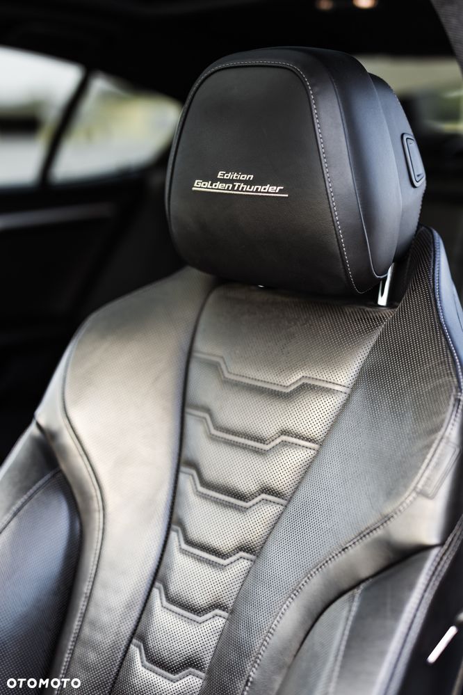 BMW Seria 8 - 14