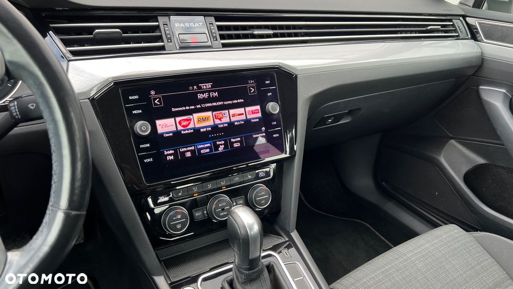 Volkswagen Passat 2.0 TDI EVO Business DSG - 6
