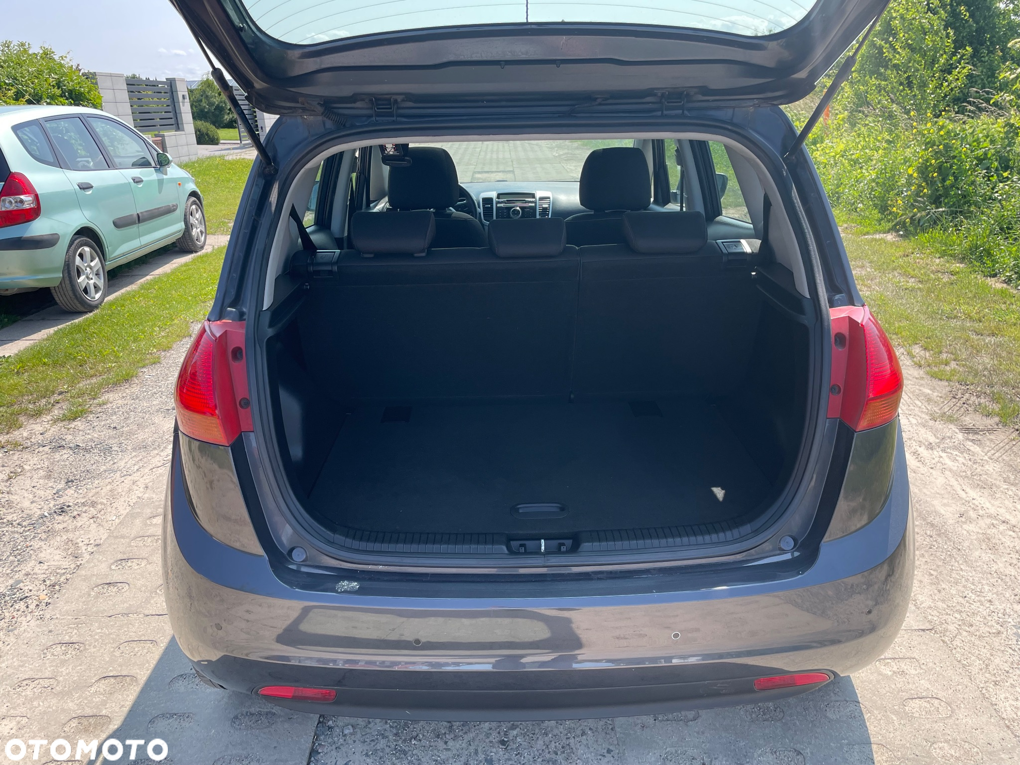 Kia Venga 1.4 Business Line - 10