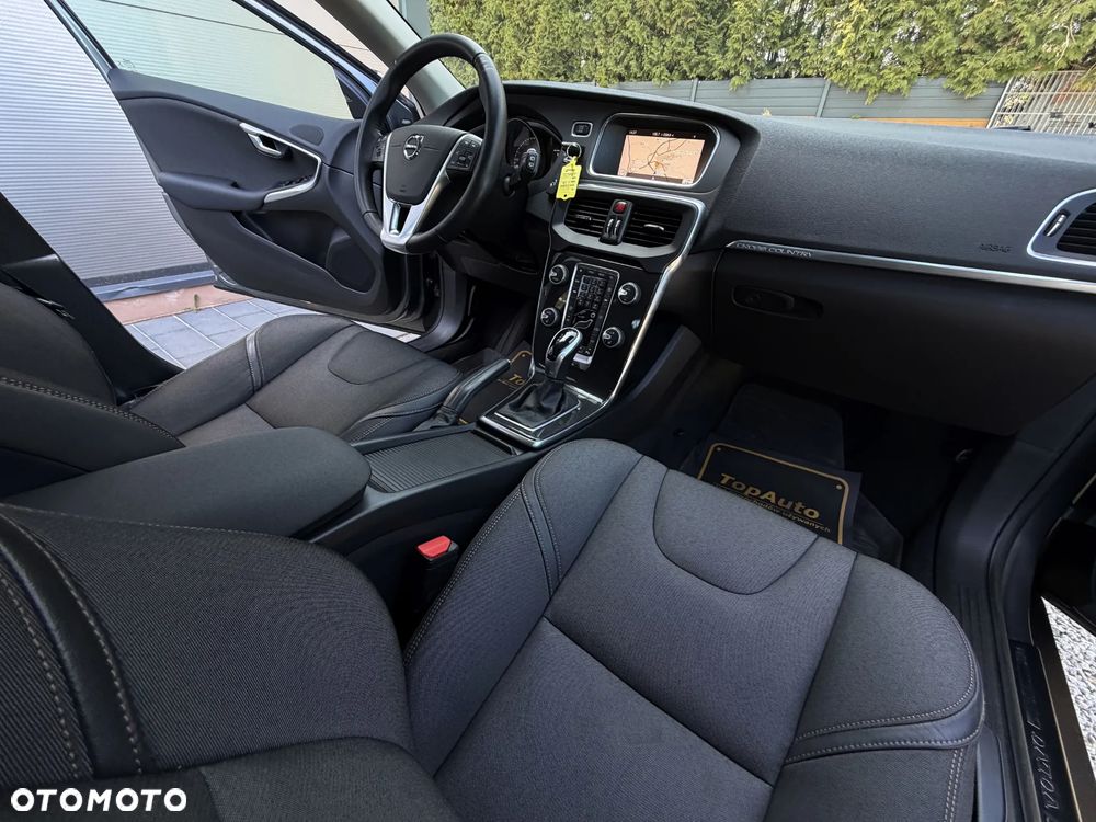 Volvo V40 Cross Country D2 Geartronic Momentum - 16