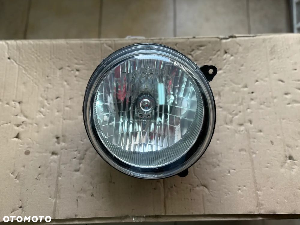 Reflektor / lampa przód przednia prawa Jeep Grand Cherokee - oryginalna - 1