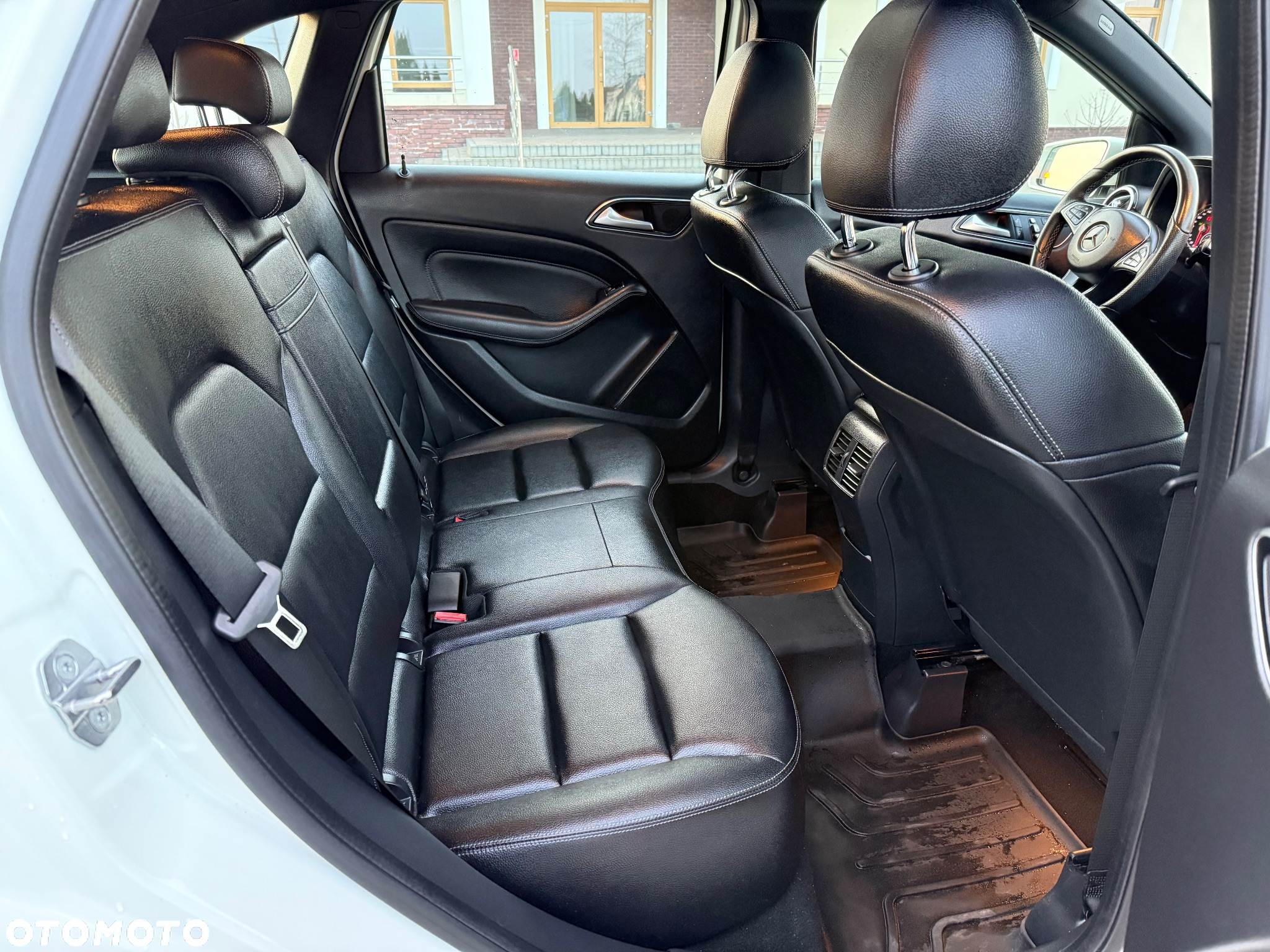 Mercedes-Benz Klasa B 250 4-Matic - 18
