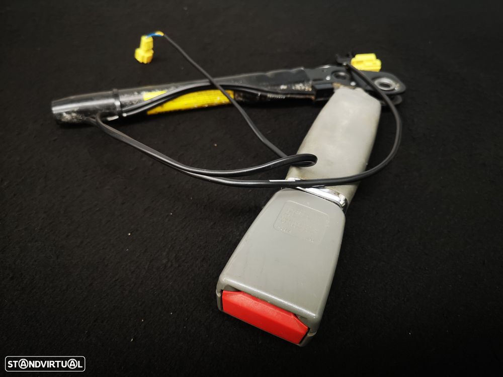 Cinto de Segurança frente direita Pre-tensor  Mercedes w221 class S 2006+ - 1