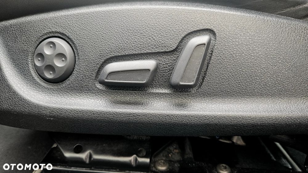 Audi A6 Avant 3.0 TDI Quattro S tronic - 23