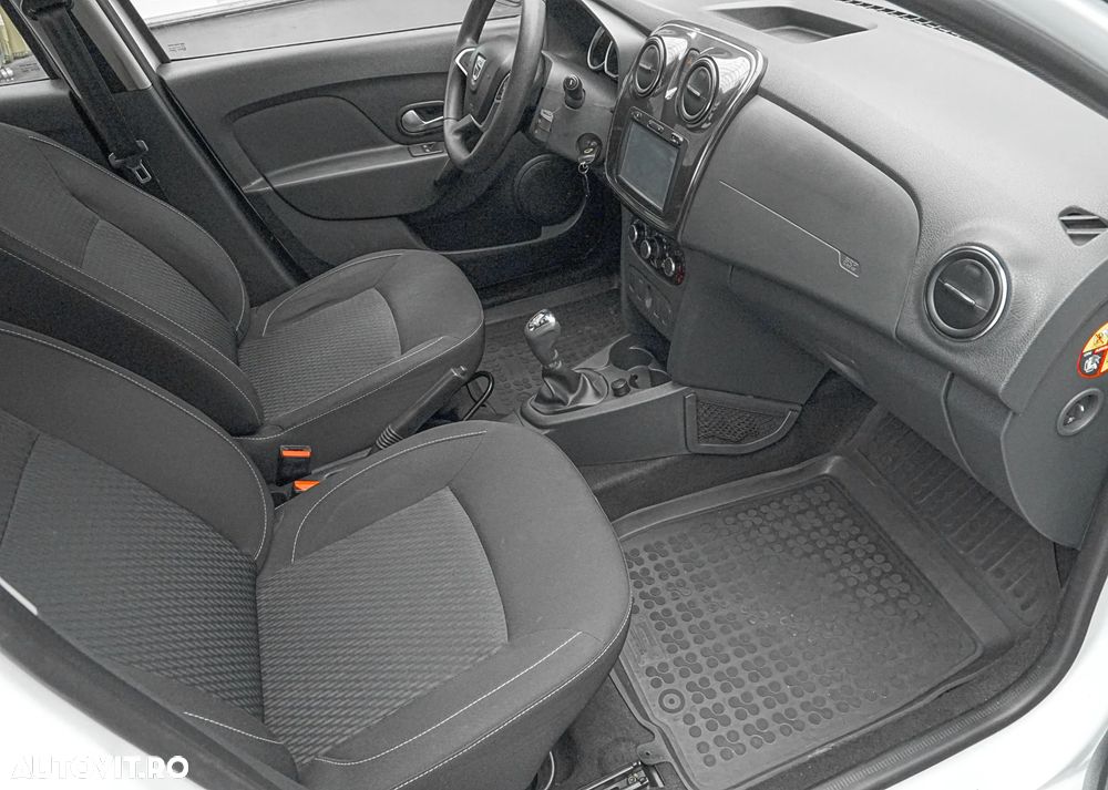 Dacia Logan 0.9 TCe Easy-R Laureate - 13