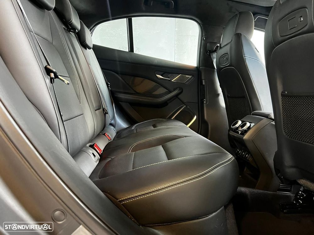 Jaguar I-Pace EV400 R-Dynamic HSE AWD - 17