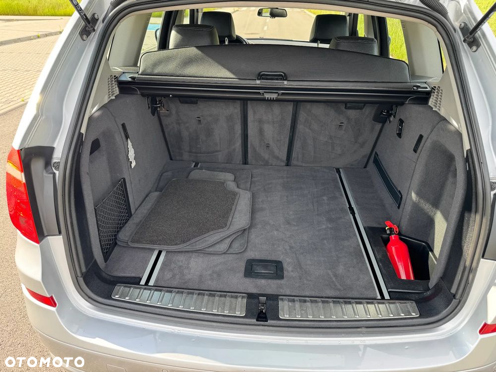 BMW X3 xDrive20d - 16