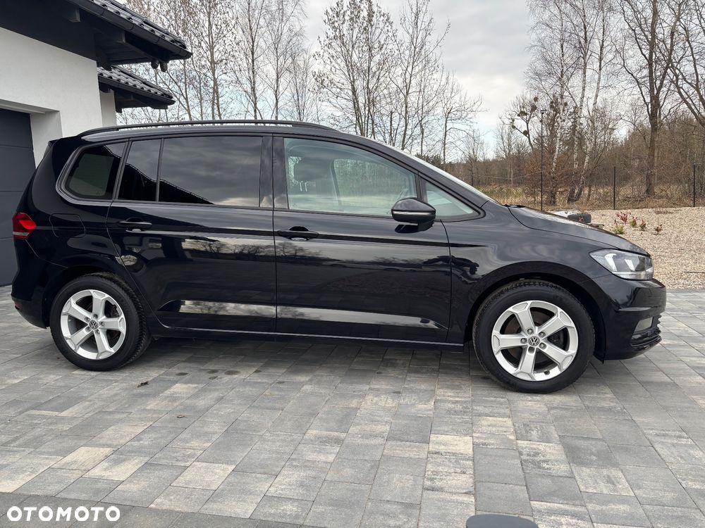 Volkswagen Touran - 3