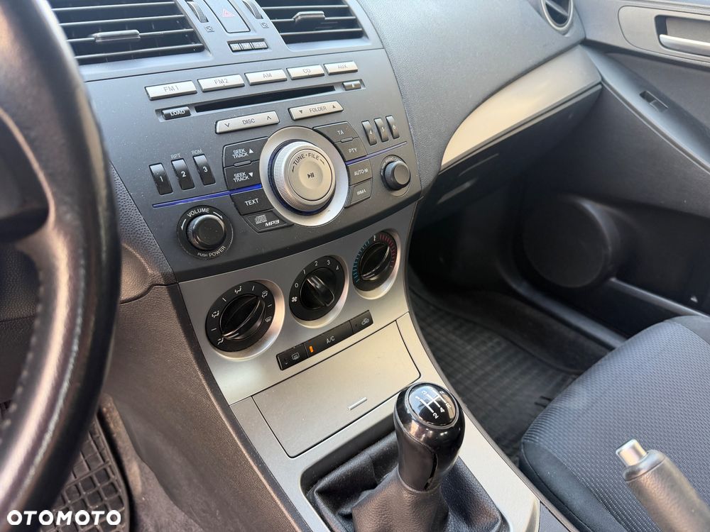 Mazda 3 - 19