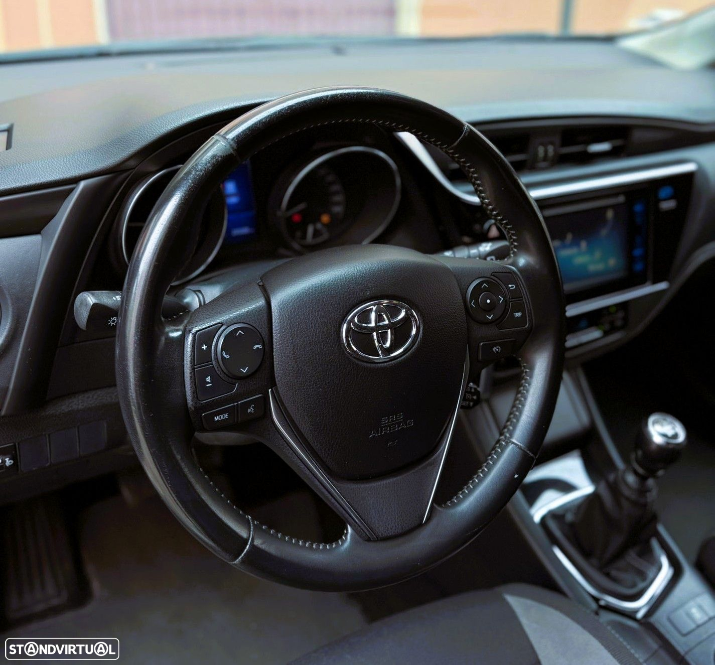 Toyota Auris 1.4 D-4D Comfort+Pack Sport - 10