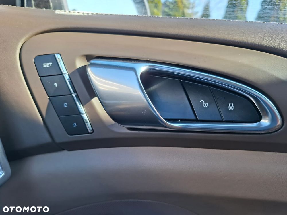 Porsche Cayenne Turbo Tiptronic S - 19
