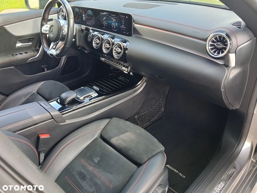 Mercedes-Benz CLA 180 d 7G-DCT AMG Line - 13