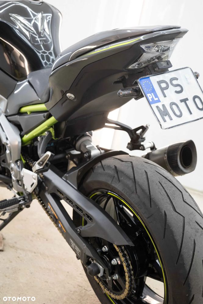 Kawasaki Z 900 - 17