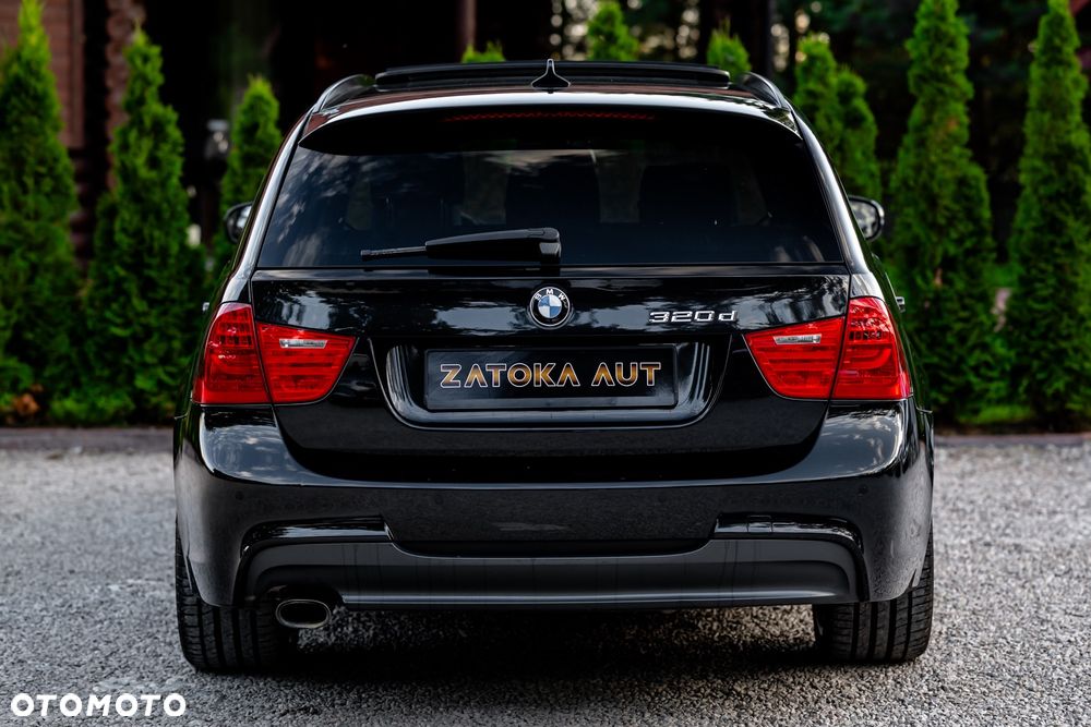 BMW Seria 3 320d xDrive - 13