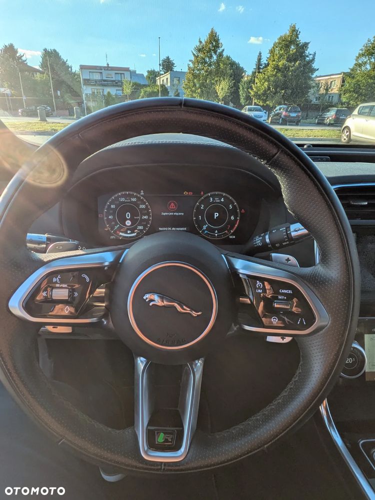 Jaguar XE 2.0 P250 R-Dynamic Black - 7