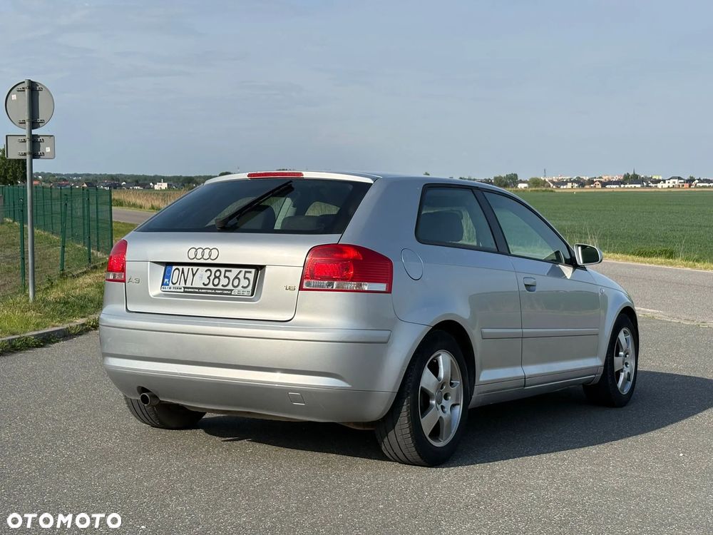 Audi A3 3-drzwiowe 1.6 Ambition - 7