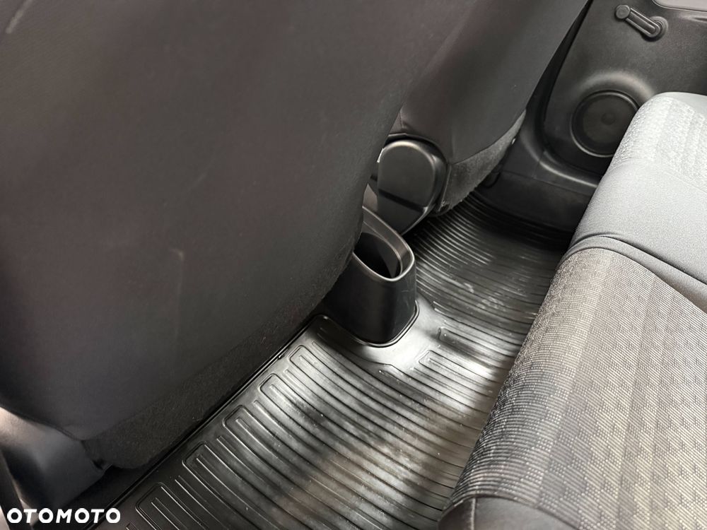 Toyota Yaris 1.0 Active - 34