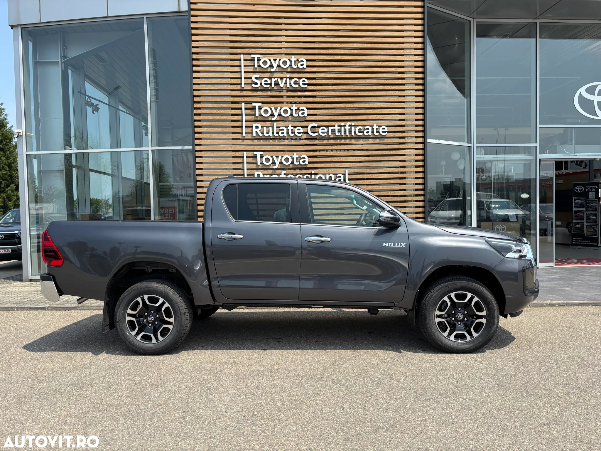 Toyota Hilux 2.4D 150CP 4x4 Double Cab AT Executive - 25