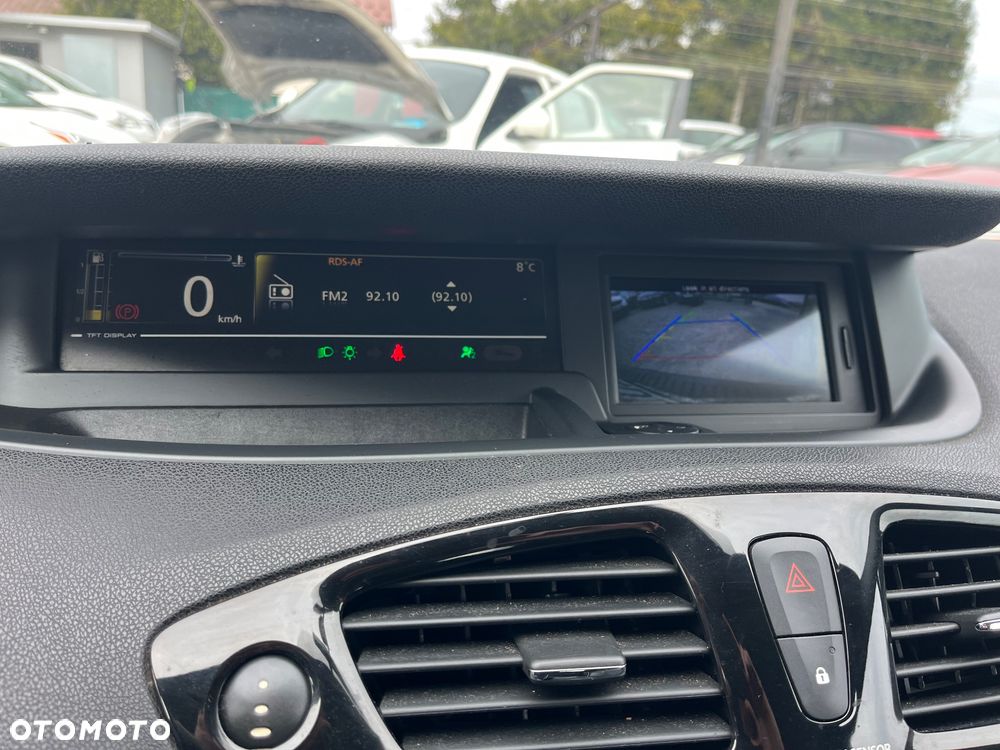 Renault Scenic 1.6 16V 110 Xmod Paris - 17