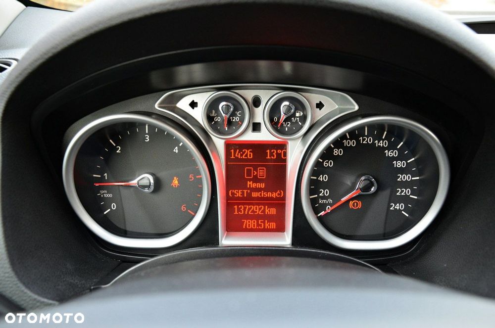 Ford Kuga 2.0 TDCi 2x4 Titanium - 39